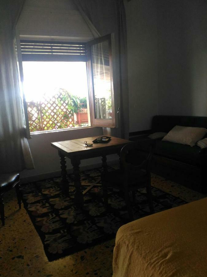 Paestum House Bed and Breakfast Exterior foto